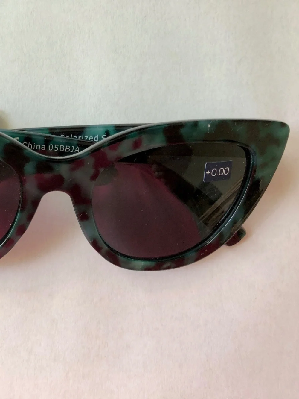New Peepers Cat-Eye Green Tortoise UV 400 Sunglasses